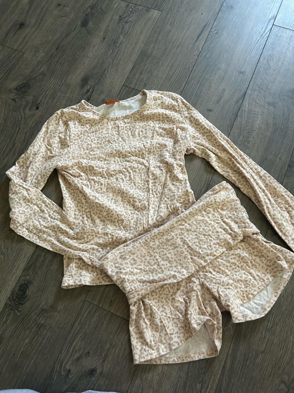 Long Sleeve & Foldover Shorts Leopard Set